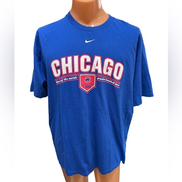 Nike Chicago Cubs Men’s Graphic Tee Shirt Size XL Blue Logo Never Actually Worn. - Picture 1 of 8